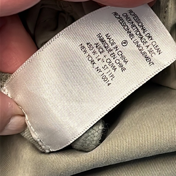 Alice + Olivia Jogger (xs) - Picture 4 of 9